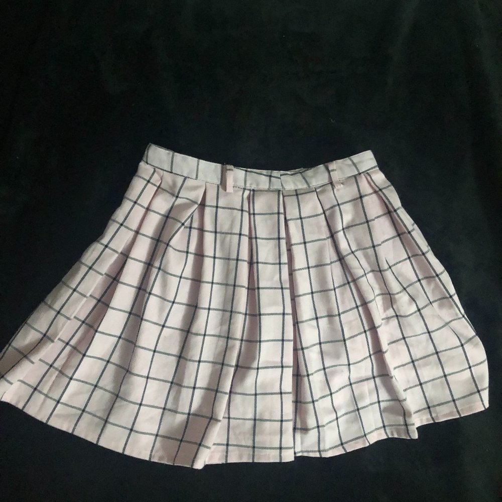 Hot Topic Pink and Black Plaid Mini Skirt with Belt